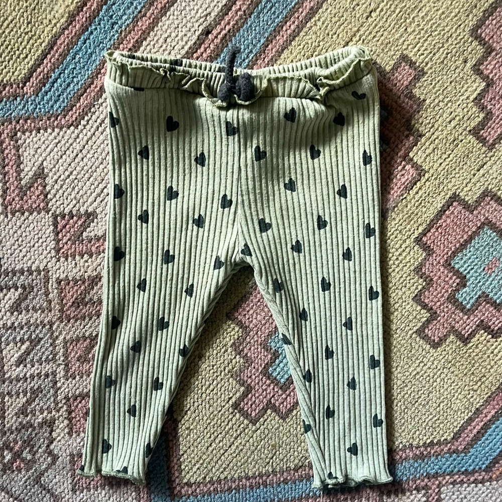 Zara green heart leggings